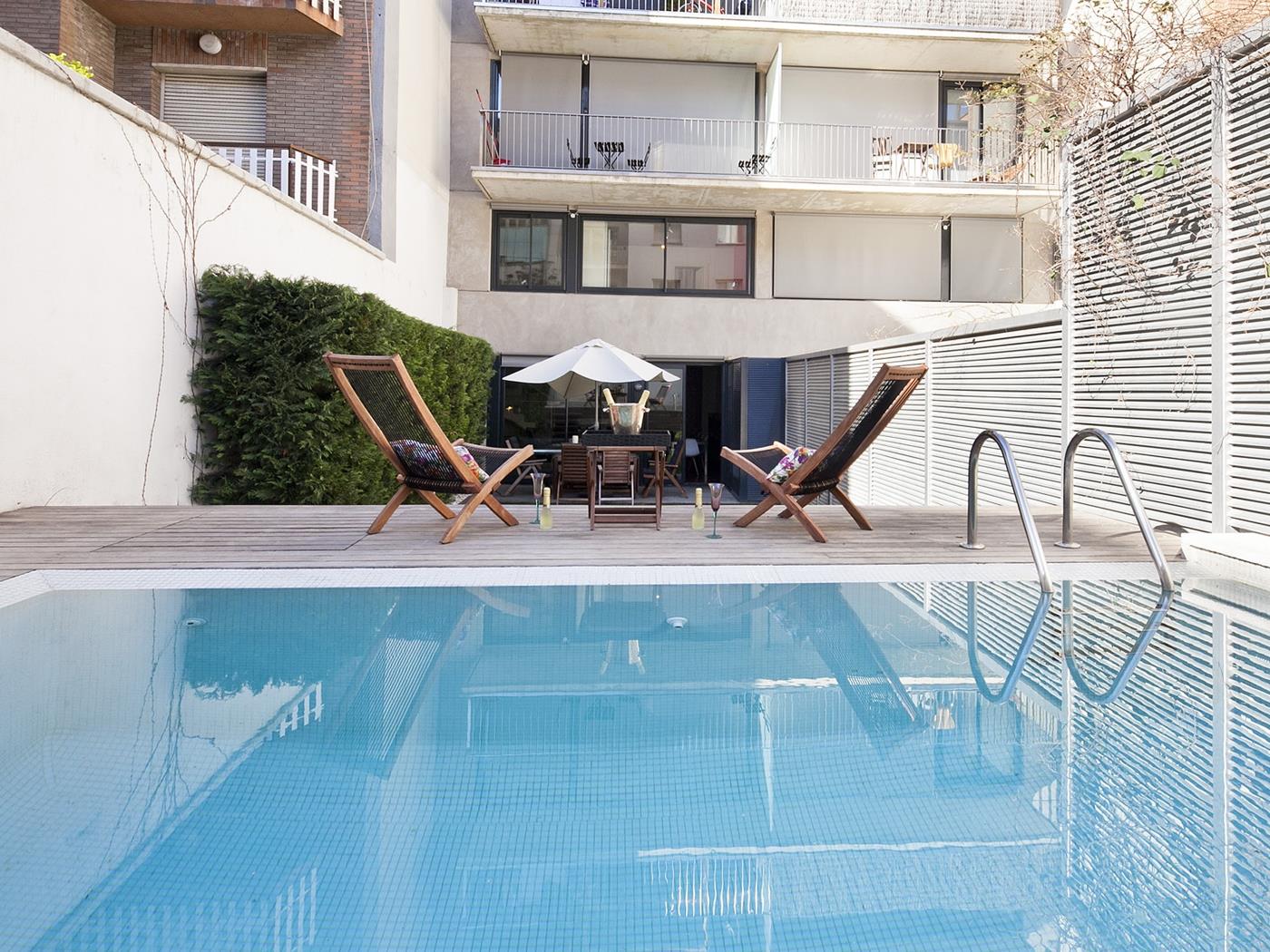 Moderno duplex con giardino e piscina privata per 10 persone - My Space Barcelona Appartamenti