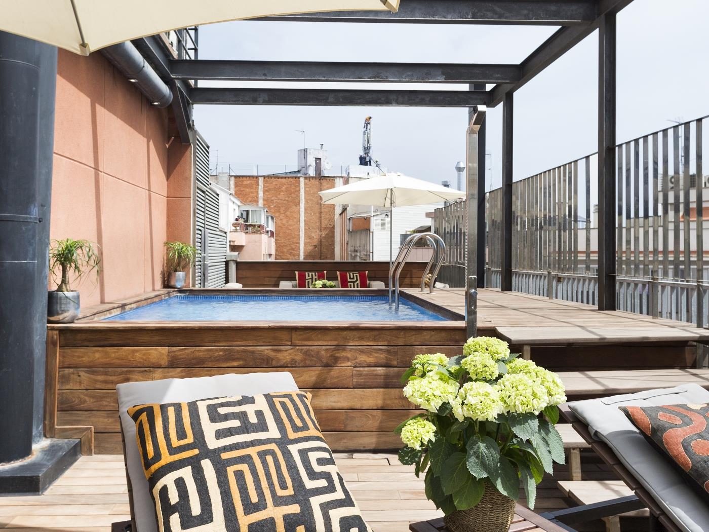 Appartamento con terrazza privata e piscina per 8 persone - My Space Barcelona Appartamenti