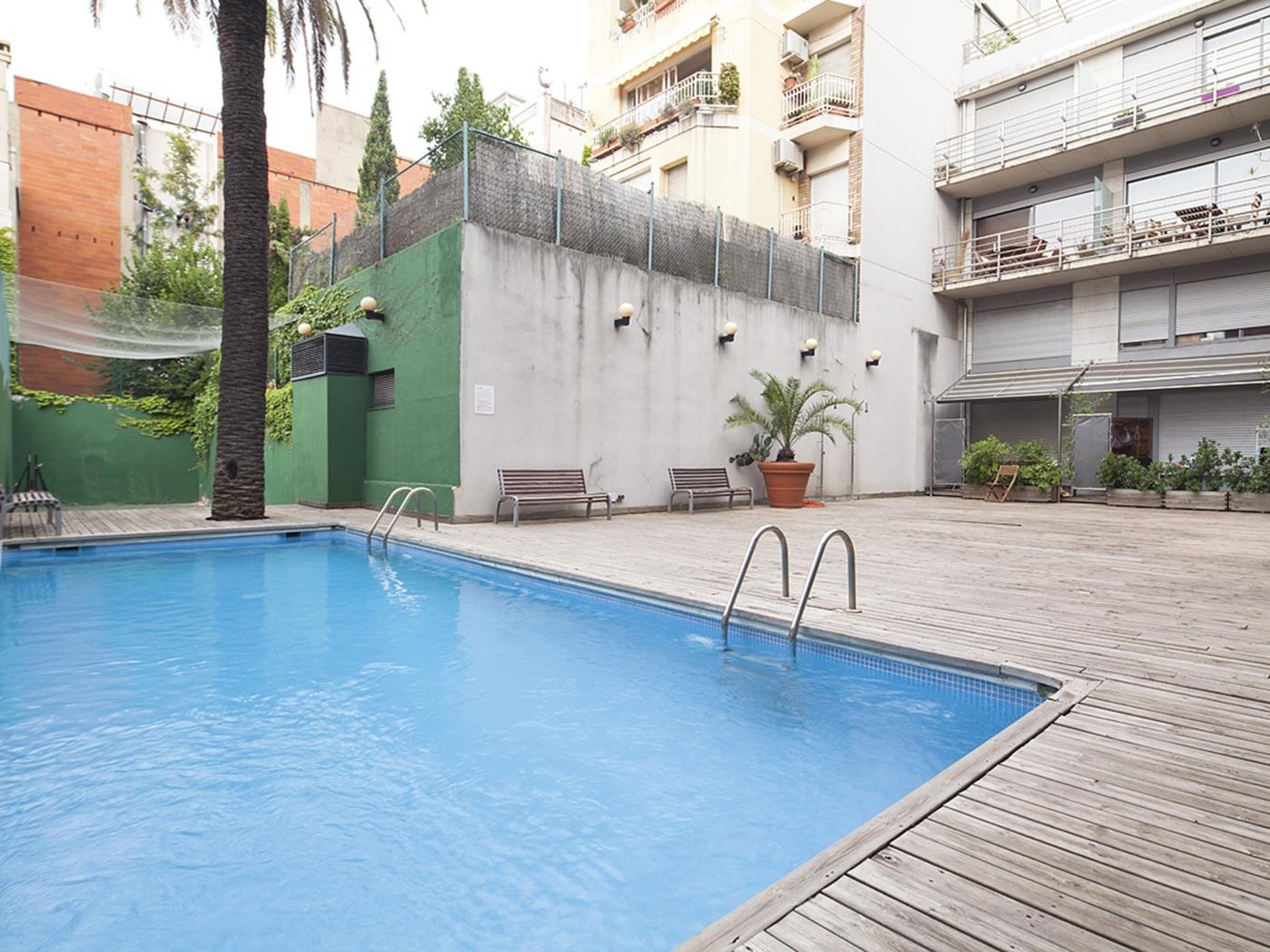 Duplex con piscina a Barcellona per 8 - My Space Barcelona Appartamenti