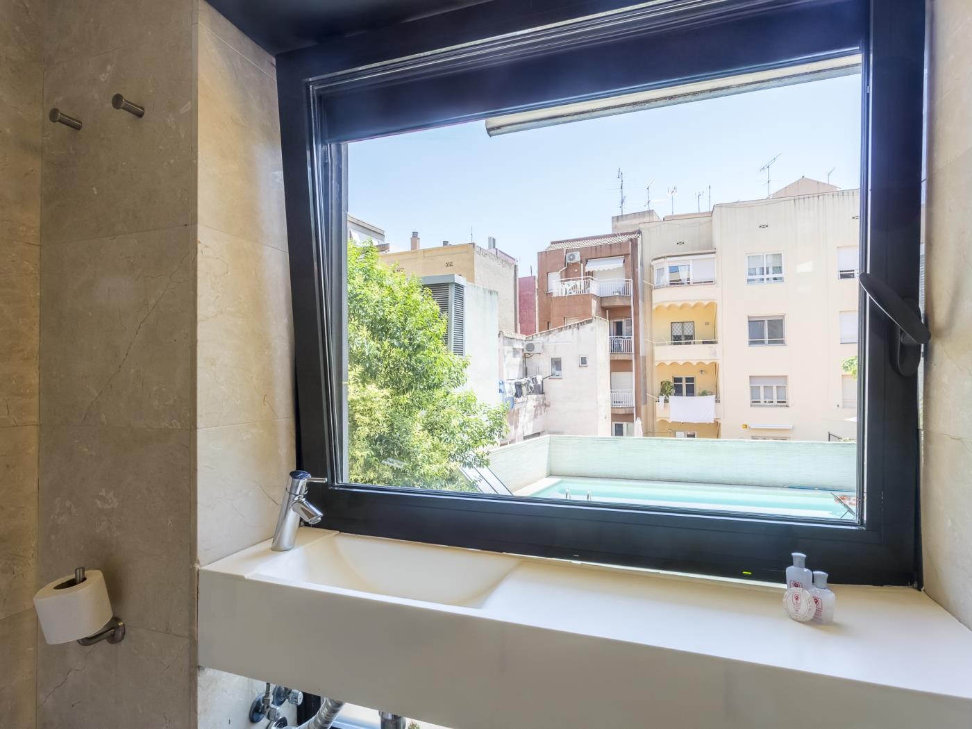 Appartamento con terrazza e piscina vicino al Parc Güell per 8 persone - My Space Barcelona Appartamenti