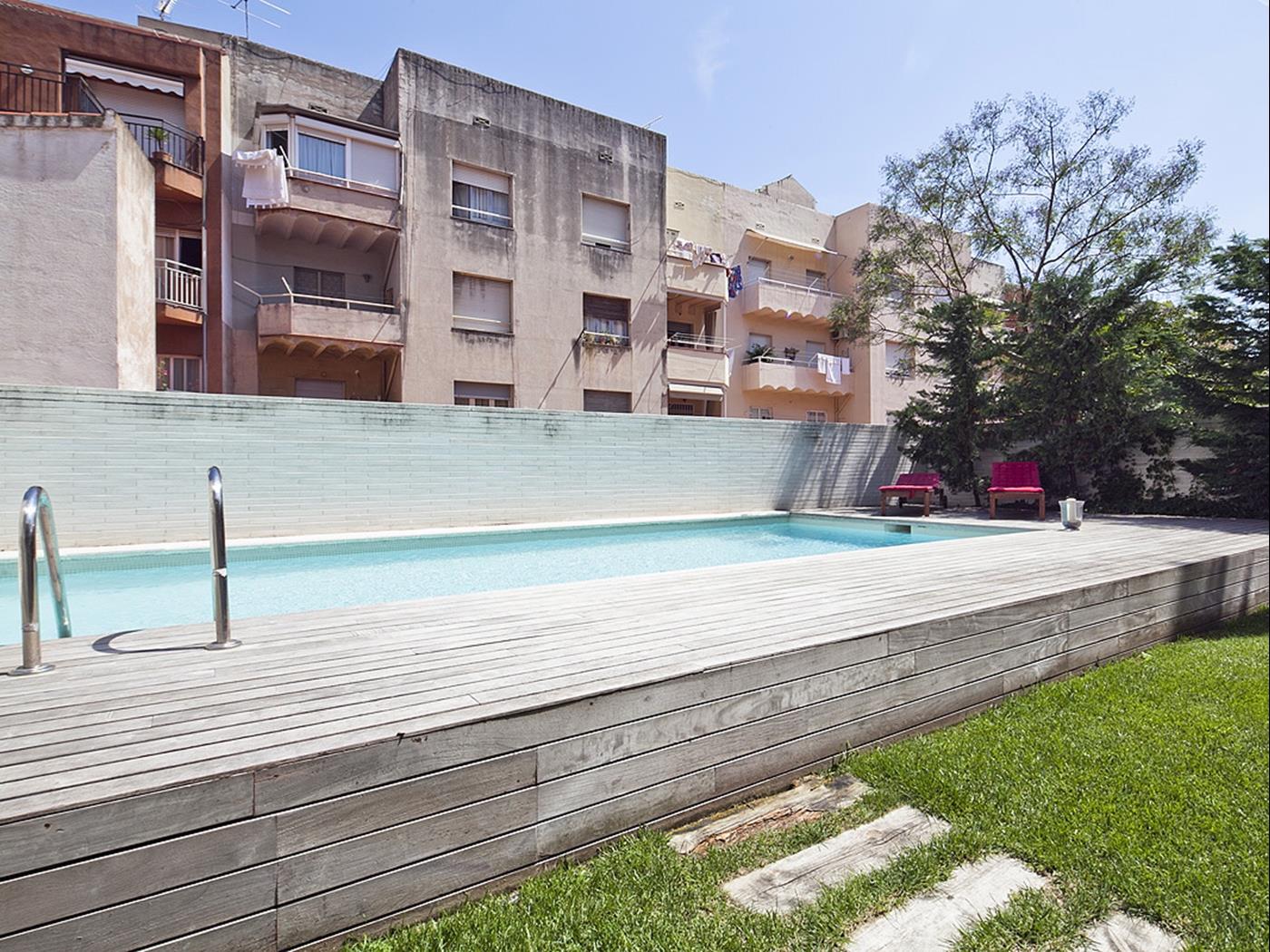 Appartamento con terrazza e piscina vicino al centro per 8 - My Space Barcelona Appartamenti