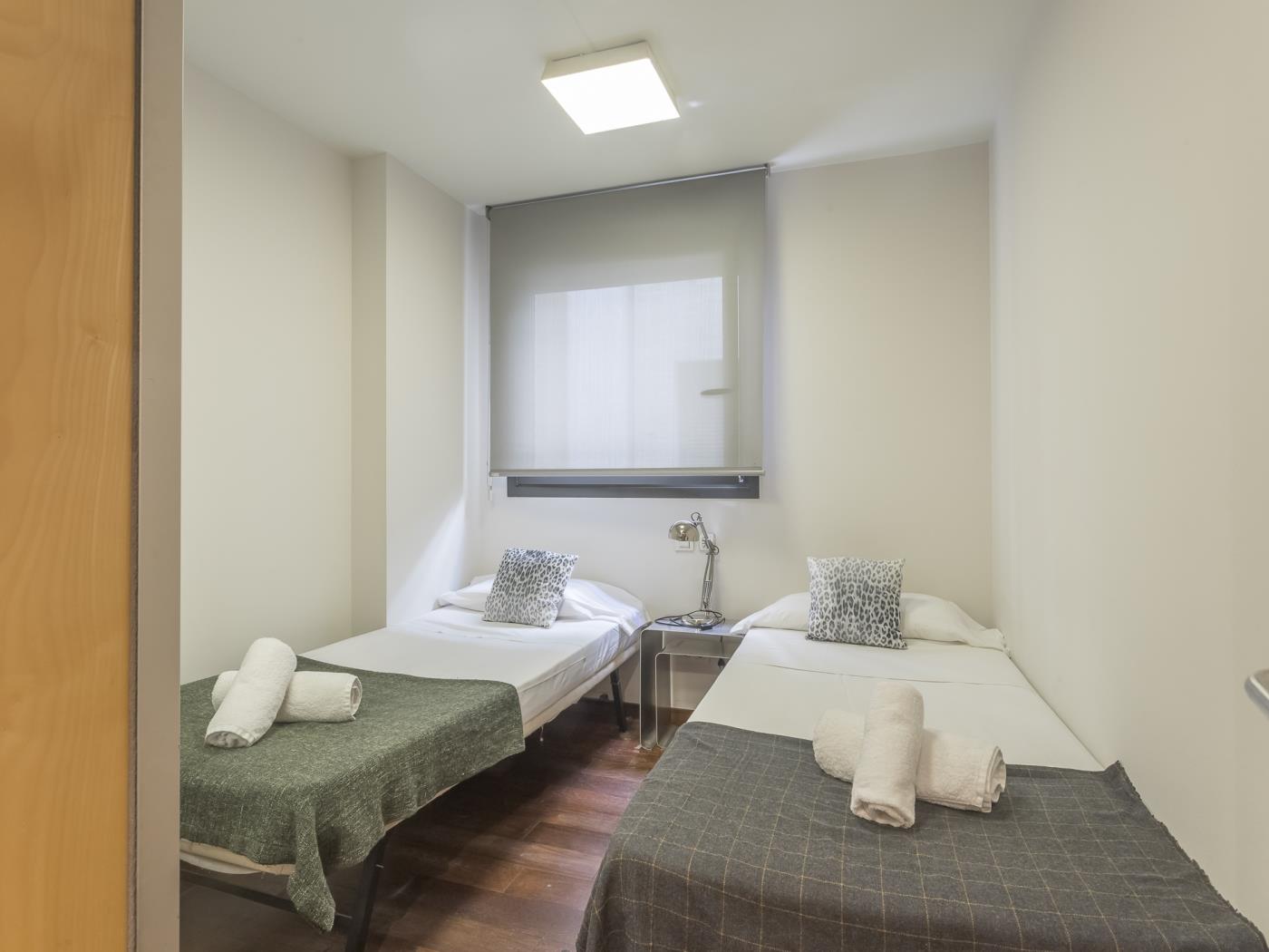 Appartamento con terrazza e piscina vicino al centro per 8 - My Space Barcelona Appartamenti