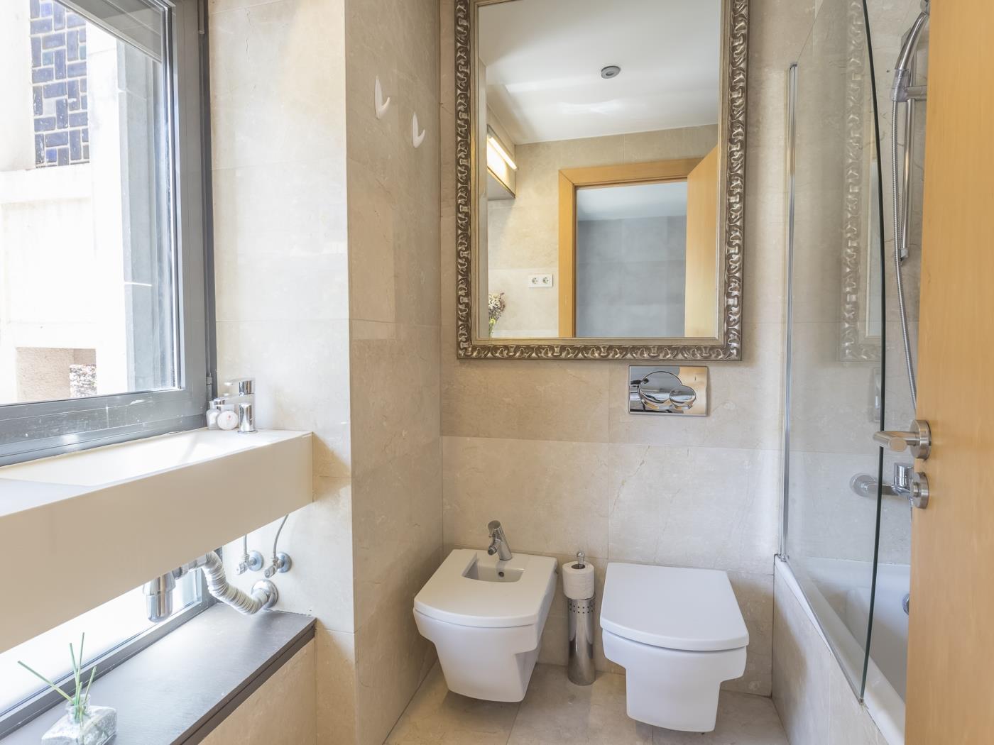 Appartamento con terrazza e piscina vicino al centro per 8 - My Space Barcelona Appartamenti