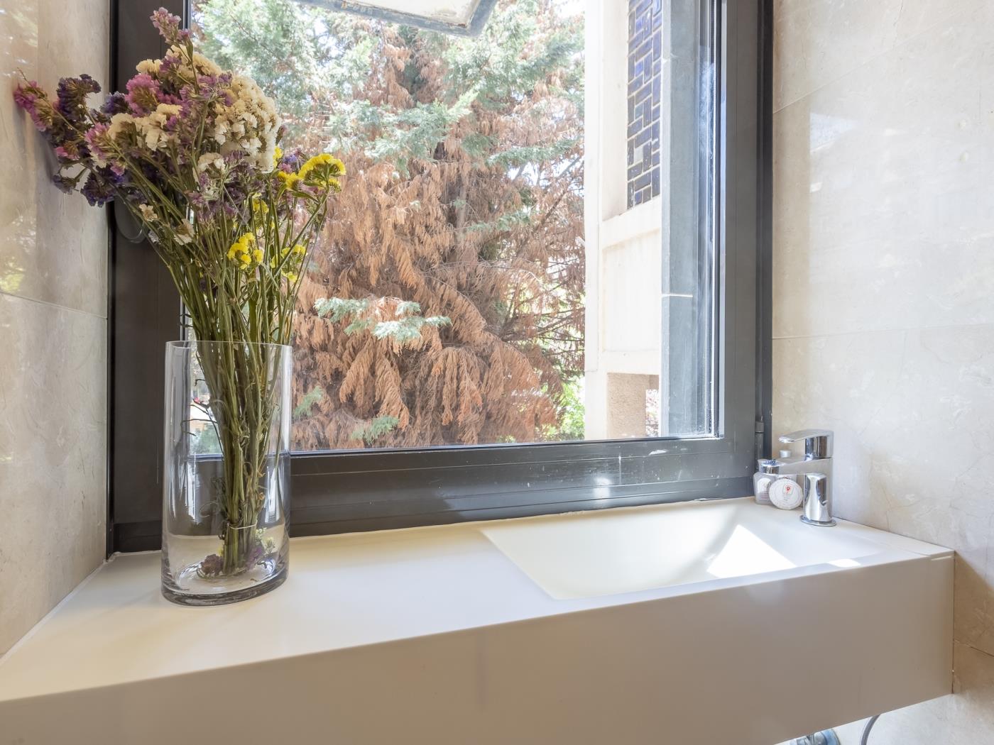 Appartamento con terrazza e piscina vicino al centro per 8 - My Space Barcelona Appartamenti