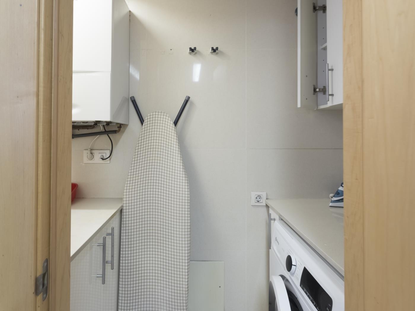 Appartamento con terrazza e piscina vicino al centro per 8 - My Space Barcelona Appartamenti