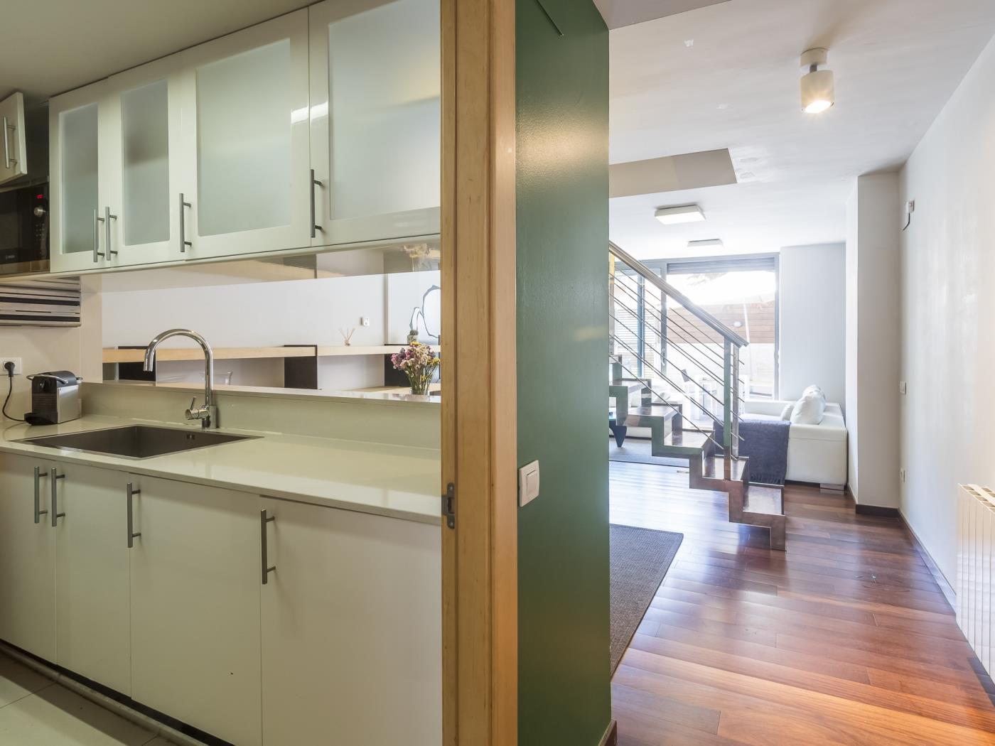 Appartamento con terrazza e piscina vicino al centro per 8 - My Space Barcelona Appartamenti