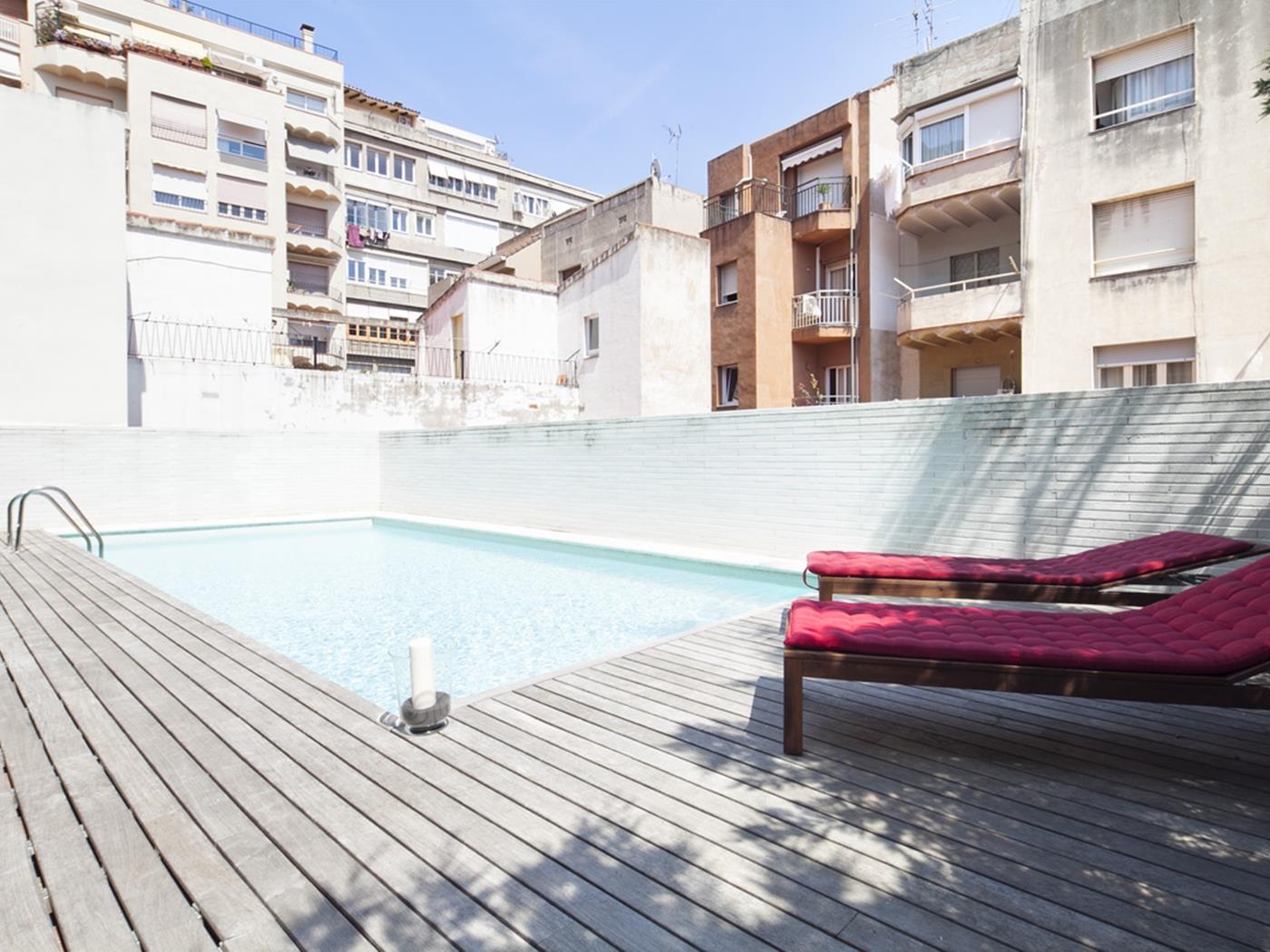 Attico con terrazza e piscina a Gràcia per 8 - My Space Barcelona Appartamenti