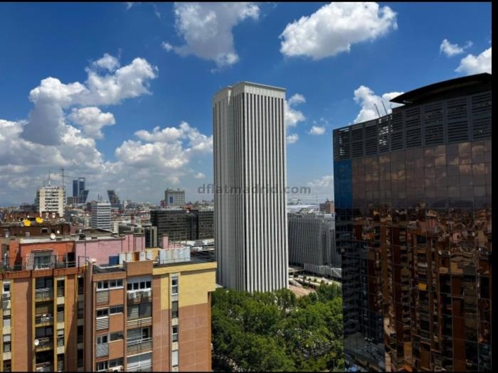 Chic Loft Studio con Vista sulla Città e Piscina sul Tetto - My Space Madrid Appartamenti