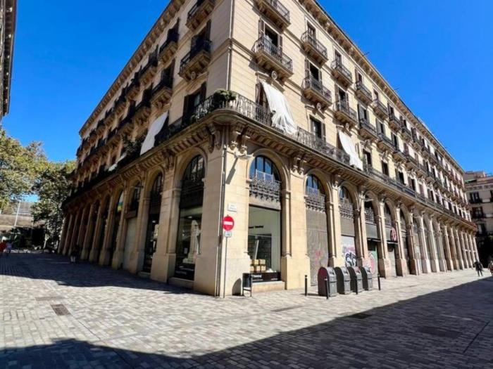 Affascinante Loft a El Born – Minimo 31 Notti, Posizione Top - My Space Barcelona Appartamenti