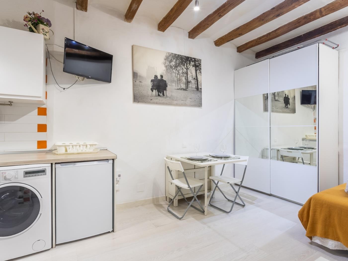 Affascinante Loft a El Born – Minimo 31 Notti, Posizione Top - My Space Barcelona Appartamenti