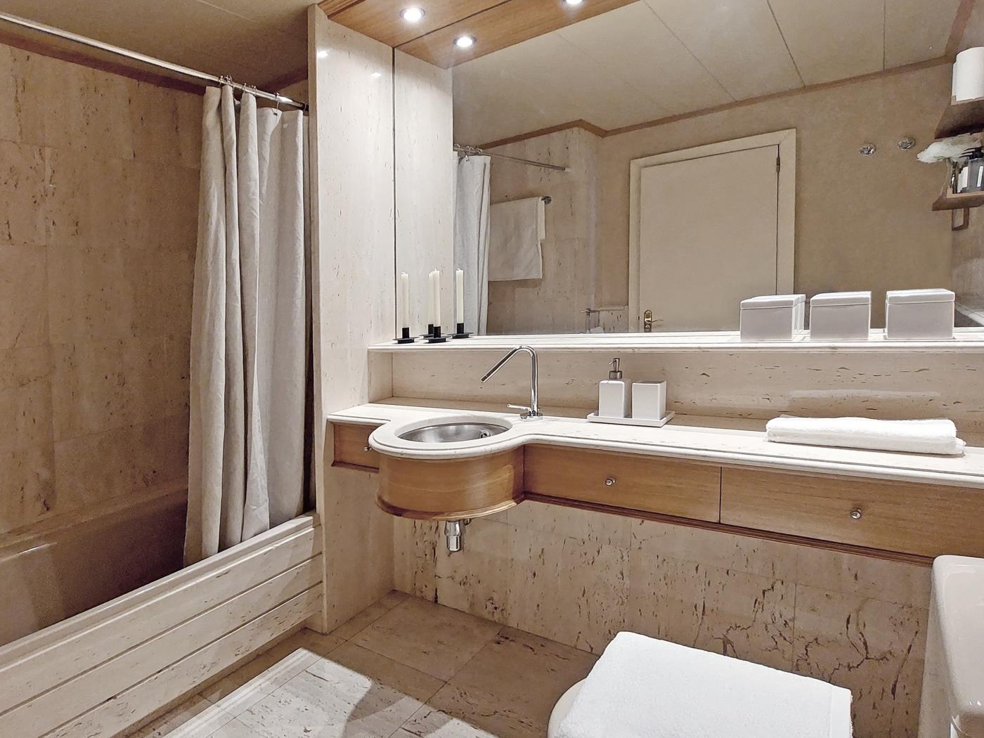 Appartamento arredato con 2 camere e 2 bagni di fronte all’Hotel - My Space Barcelona Appartamenti