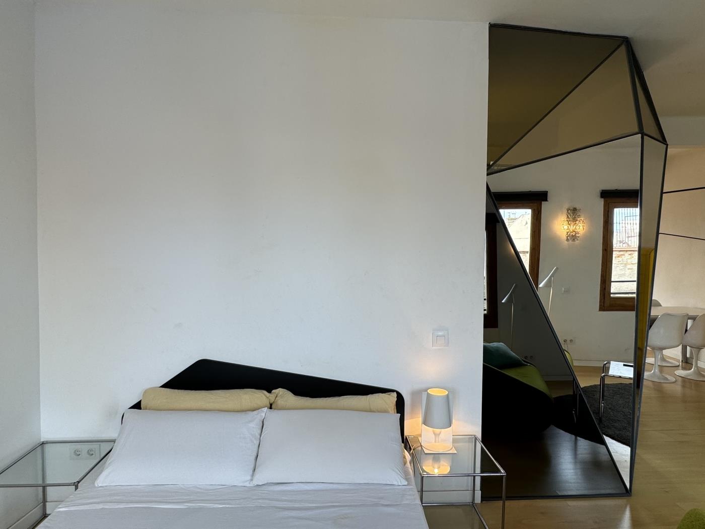 Loft ristrutturato con 2 camere e terrazza nel Quartiere Gotico - My Space Barcelona Appartamenti
